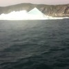 IJsberg doet salto