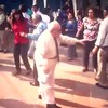 Dans opa gaat los op Happy Hardcore