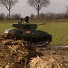 Duitser in tank valt NL binnen