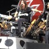 Dave Grohl laat fan drummen