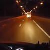 Vrachtenwagenlol in de nacht