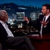 Morgan Freeman geeft commentaar bij voetganger #2