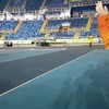 Usain Bolt doet speerwerpen