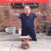 Lilliputter doet karate video