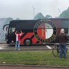 Aankomst spelersbus Feyenoord bij Woudestein