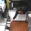 Vrouw steeldieft bij McDonalds