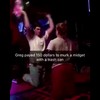 Voor geld een lilliputter meppen