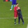 Fan wil Ronaldo knuffelen