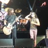 Grohl haalt Kiss-fan podium op