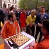 Valsspelen onder koninklijk toezicht