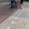 Rotterdammer schreeuwt naar random voorbijgangers met een kleurtje