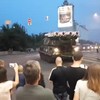 Ondertussen parade in Kiev