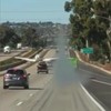 Vliegtuigje landt op snelweg in Californie