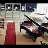Inbreken bij dure pianowinkel