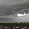 Onweerswoeiwindwolk boven Weesp