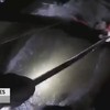 US politie redt rafters uit de water