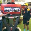 Ricciardo en Verstappen staan te klieren bij Sky