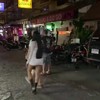 Brit steekt vuurwerk af in Thailand