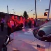 Detroitse politie ramt door demonstranten heen