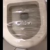 Plastic folie in je toilet