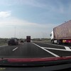 Franse trucker tikt viaduct aan op de A4.