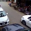 Vrouw gaat uitparkeren