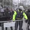 Trump supporters rellen met politie