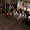 Politie deelt hesjes uit aan Den Bosch hooligans