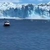 IJsberg doet koprol