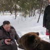 Een Rus en een beer