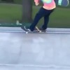 De truc met 2 skateboards