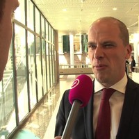 Oei. Diederik Samsom is PISWOEST