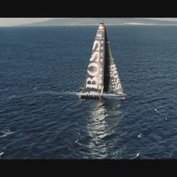 Wereldzeiler Alex Thomson zorgt voor wat epica