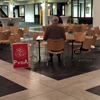 Ledenbijeenkomst van de PVDA weer druk bezocht