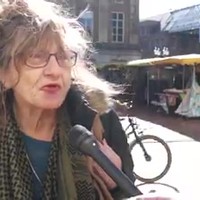 Mevrouw stemt op Geert Wilders