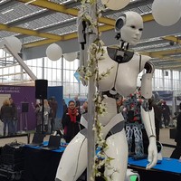 Schud die robotkont!