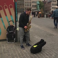 Saxofoon meneer met skills