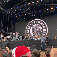 dumpert.nl Ondertussen op Pinkpop dumpert.nl Ondertussen op Pinkpop