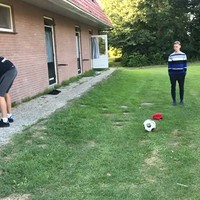 Billenbrandje tegen de muur