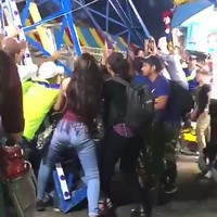 Kermisattractie dondert om