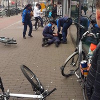 Handhaver richt nepwapen
