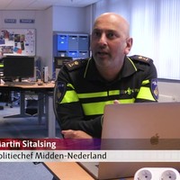 Politie over agenten die worden bekogeld