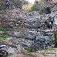 Bergje op motorcrossen