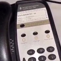 Arabier heeft muis in hotel kamer