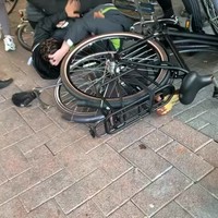 Buschauffeur knokt met jeugd