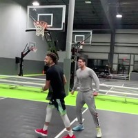 Dunk in slomo