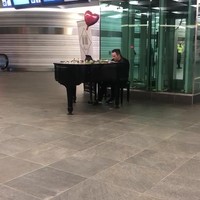 Valentijn op het station