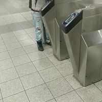Pinnen bij openbaar vervoer