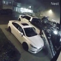 Sneeuwscooter inladen