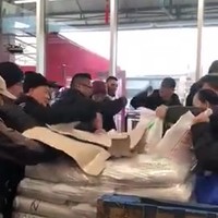 Chinezen slaan massaal rijst in